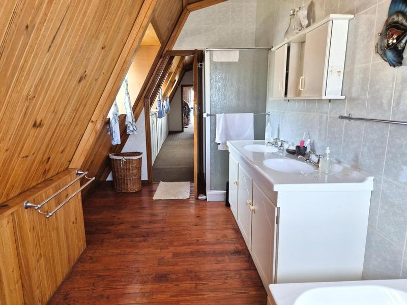 5 Bedroom Property for Sale in Franskraal Western Cape